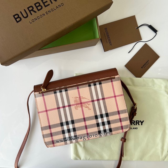 Burberry專門店新款格紋拼皮革斜背包 巴寶莉女款休閒小肩包手包 yxb1051